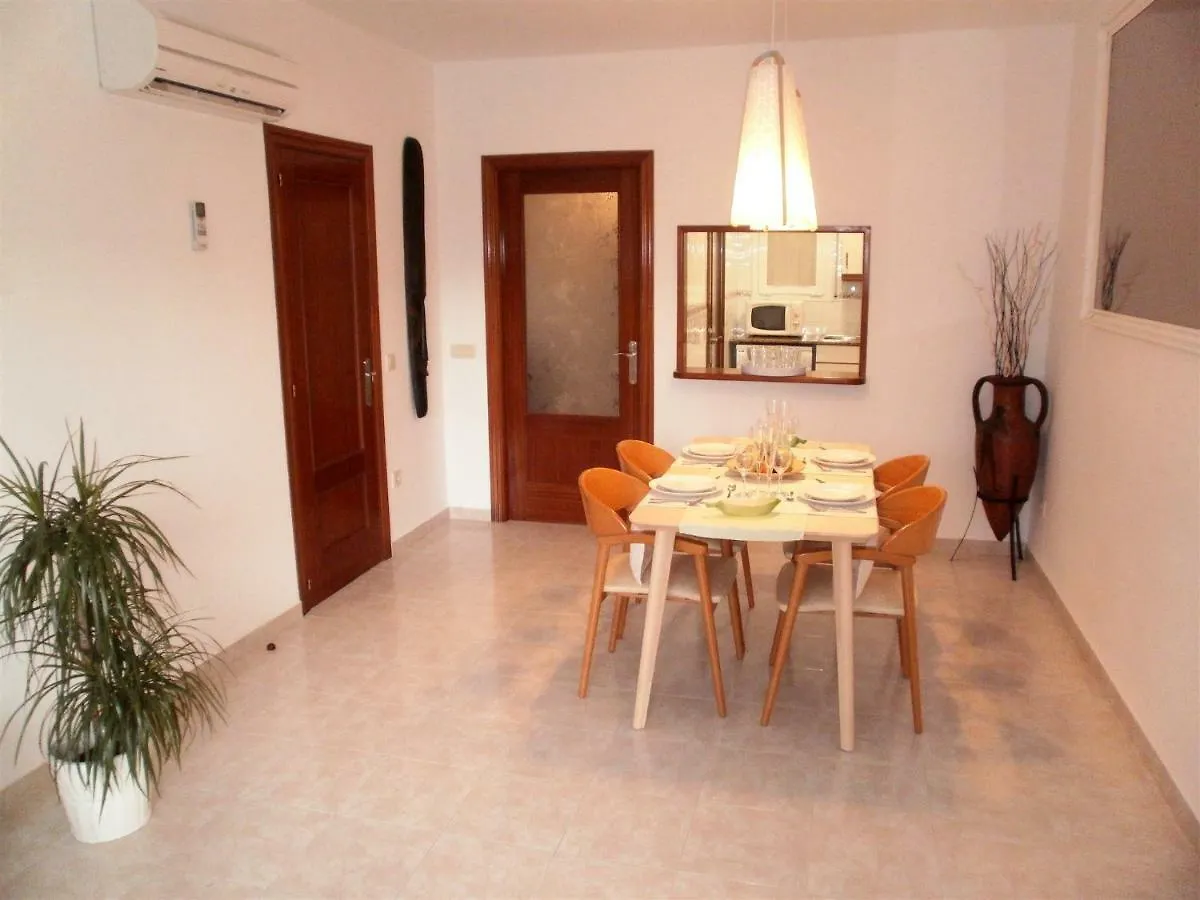 Apartaments Estarsol L'Estartit 0*,